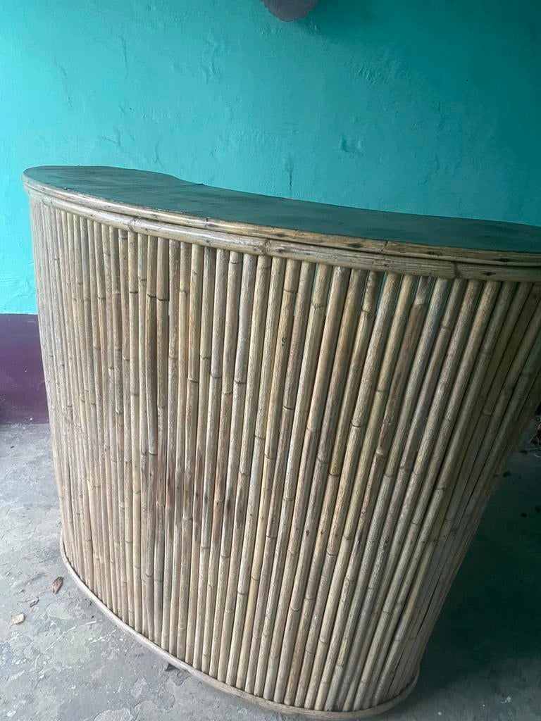 Vintzge tiki bar natural, Ophalen