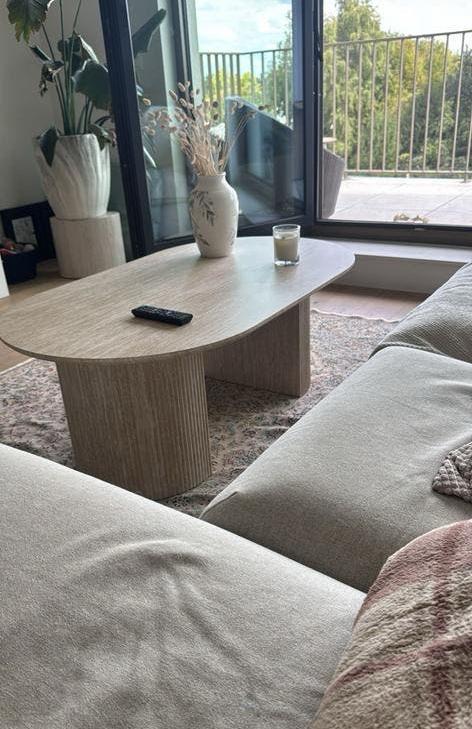 Stijlvolle travertin salontafel – Japandi design, Huis en Inrichting, Tafels | Salontafels, Ophalen, Zo goed als nieuw