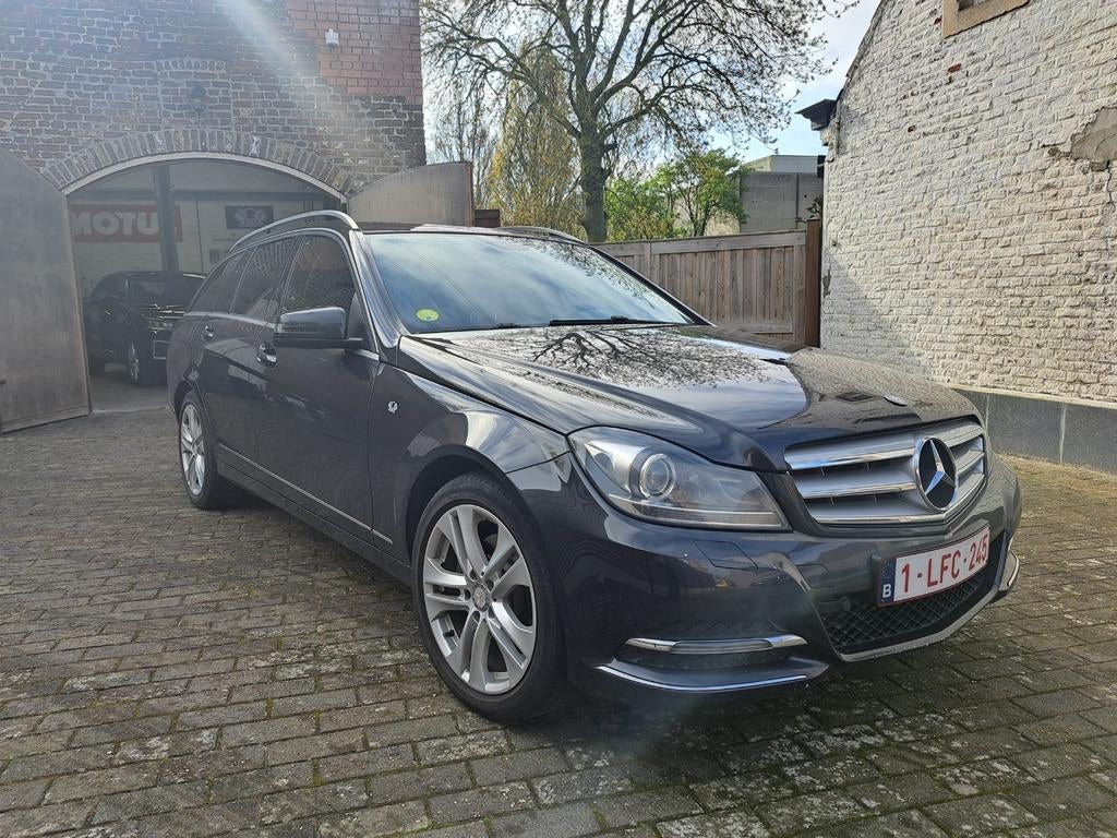 Mercedes Benz C220 CDI 2014, Auto's, Mercedes-Benz, Euro 5, Achterwielaandrijving, 1800 kg, 4 cilinders