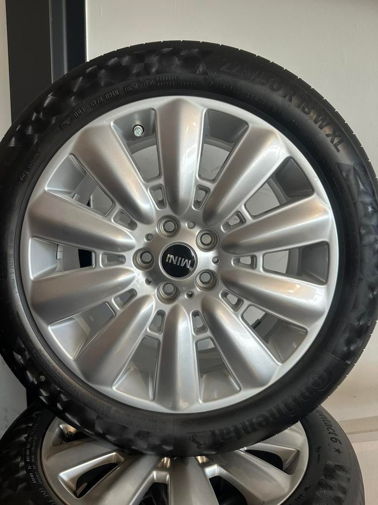 Paire de pneus d'été Mini Countryman de 18 pouces, Autos : Pièces & Accessoires, Enlèvement, Pneus été