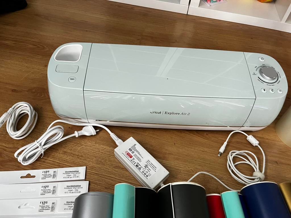 Cricut explore air 2 + toebehoren, Ophalen, Zo goed als nieuw