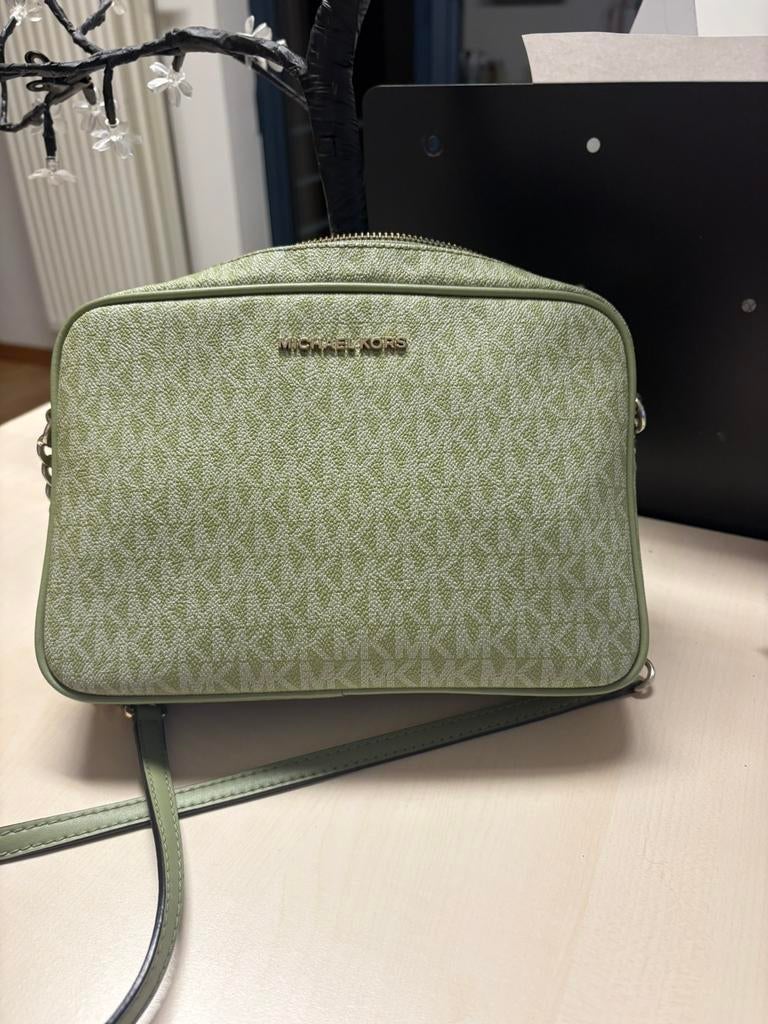 Michael kors pastel, Ophalen of Verzenden, Zo goed als nieuw