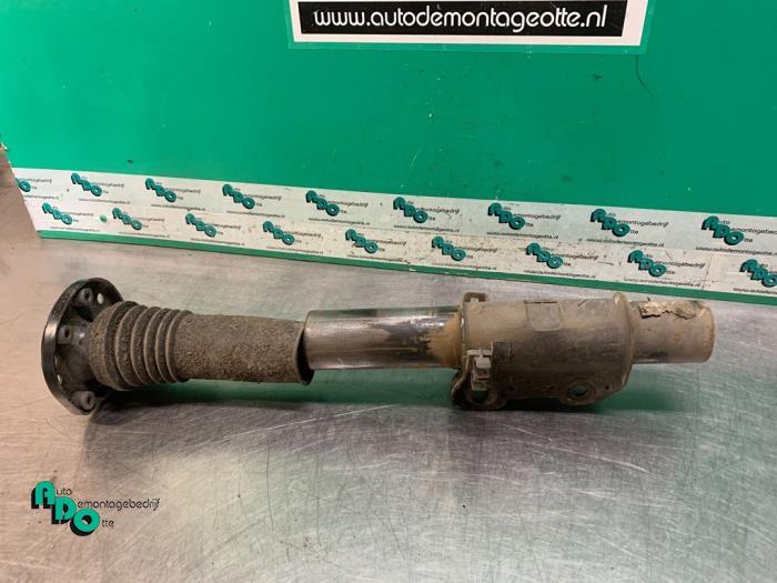 Amortisseur avant gauche d'un Mercedes Sprinter (Sprinter 06, 3 mois de garantie, Utilisé, -, -