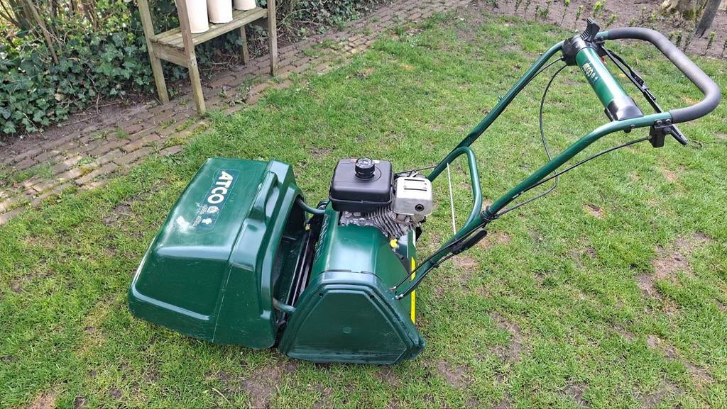 Atco Balmoral 17 sk benzine kooimaaier., Tuin en Terras, Grasmaaiers, Ophalen, Zo goed als nieuw, Benzine-grasmaaier, 50 cm of meer