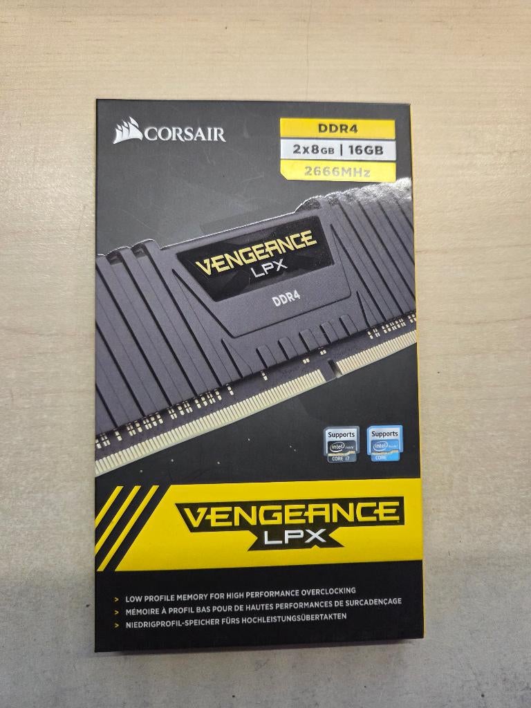 Corsair Vengeance LPX, DDR4, Ophalen of Verzenden, Zo goed als nieuw, Desktop