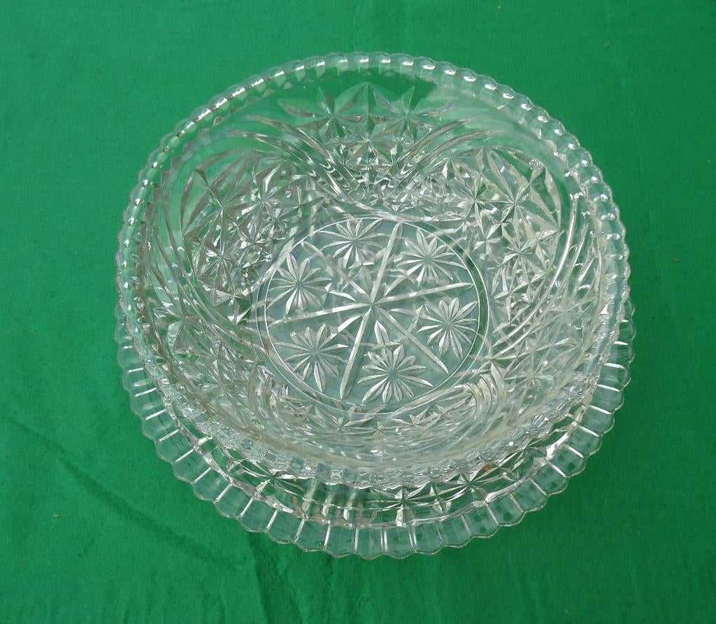 Grote fruitschaal in geslepen glas, Antiek en Kunst, Ophalen