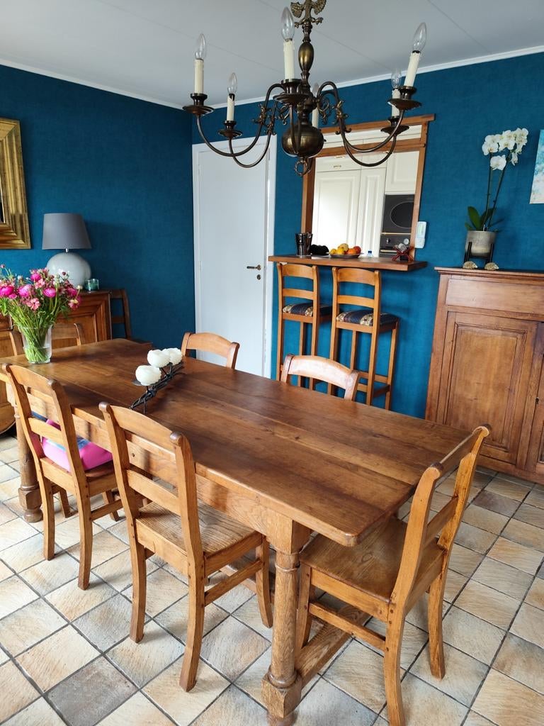 Table en chêne, 7 chaises de Herve et 2 chaises hautes, Enlèvement