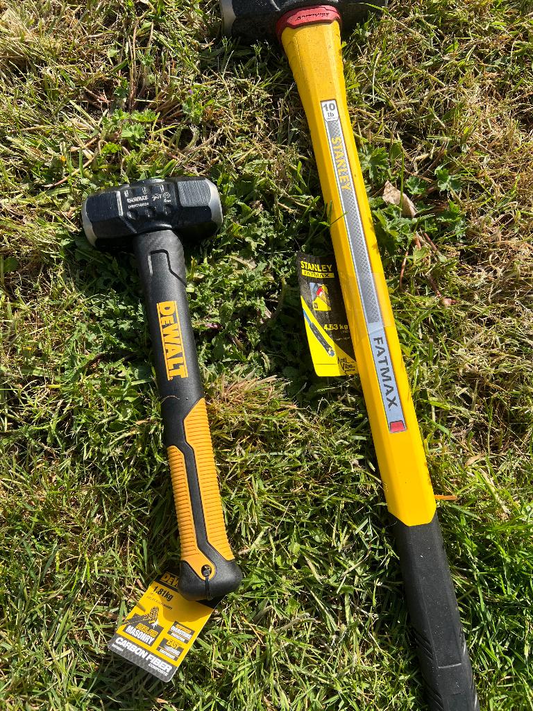 Vuisthamer en sloophamer, Enlèvement, Neuf