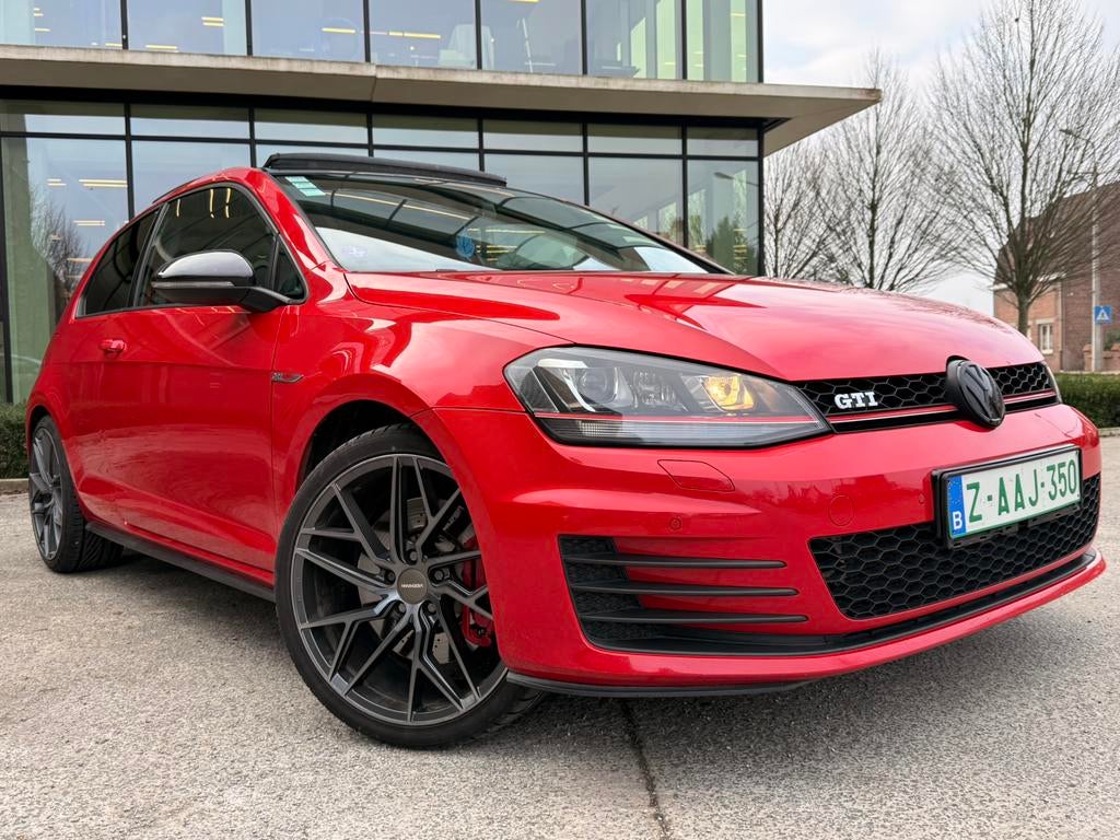VOLKSWAGEN GOLF GTI / DSG / PANO / 72.000KM, Autos, Rouge, Achat, Entreprise, Automatique