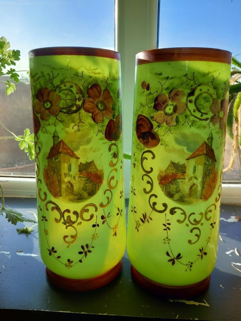 Vase opaline, Enlèvement