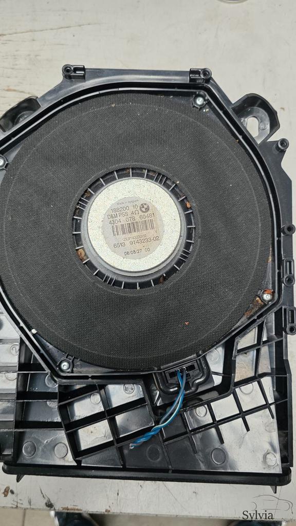 Central Bass speaker links BMW 1 / 3 serie E87 E88 E90 E91 E, Auto diversen, Autoradio's, Ophalen of Verzenden