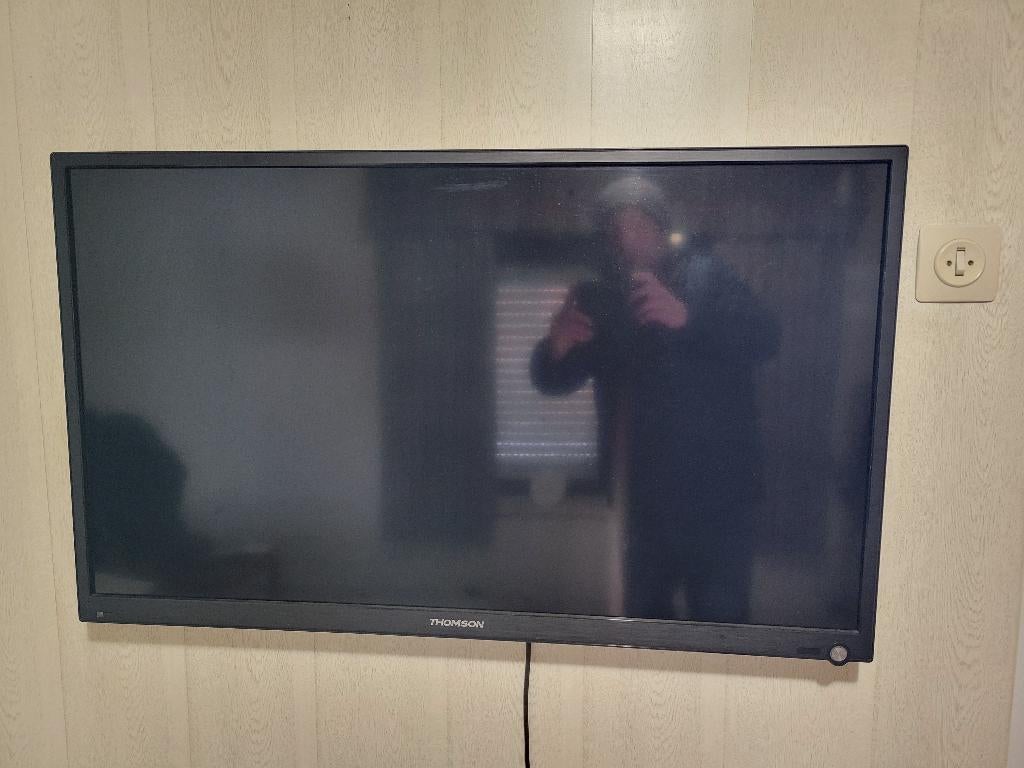 Tv thomson, Autres marques, LED, 50 Hz, 80 à 100 cm