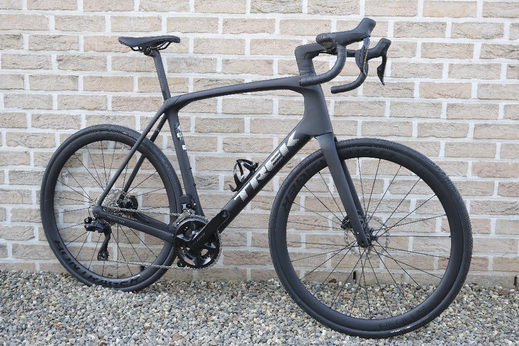 Nieuwe Trek Domane SLR -6 Gen4 2025 Shimano 105 di-2, Fietsen en Brommers, 28 inch, Carbon, Heren, Nieuw