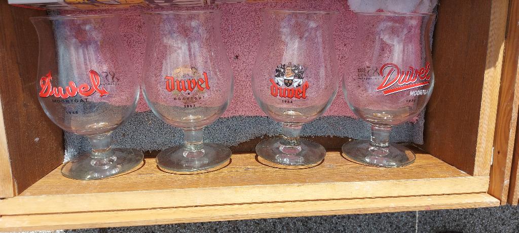 Duvelglazen volledige reeks 4 glazen 85 jaar (gewone D ), Enlèvement ou Envoi, Neuf, Duvel