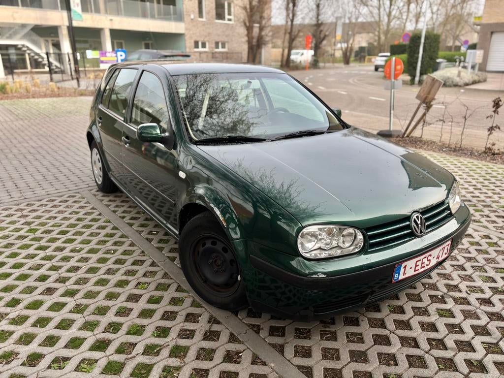 Golf 4 1.6 essence 153 000 km 2001, Autos, Volkswagen, Particulier, Golf, Essence, Euro 3, Hatchback, 4 portes, Boîte manuelle