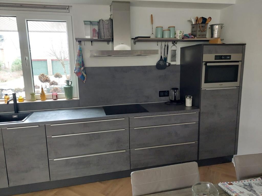 Moderne Betonlook Keuken met Whirlpool ApparatenGEDEMONTEERD, Huis en Inrichting, Enkelwandige keuken, Ophalen of Verzenden, Zo goed als nieuw