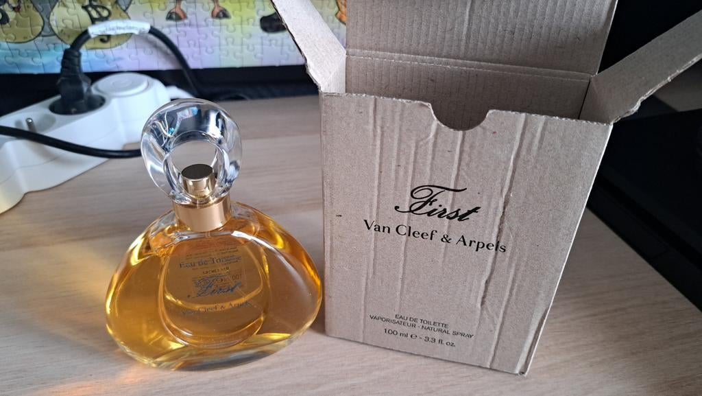 Eerste originele parfum van Van Cleefs en Arpel, negen nieuw, Ophalen of Verzenden, Nieuw