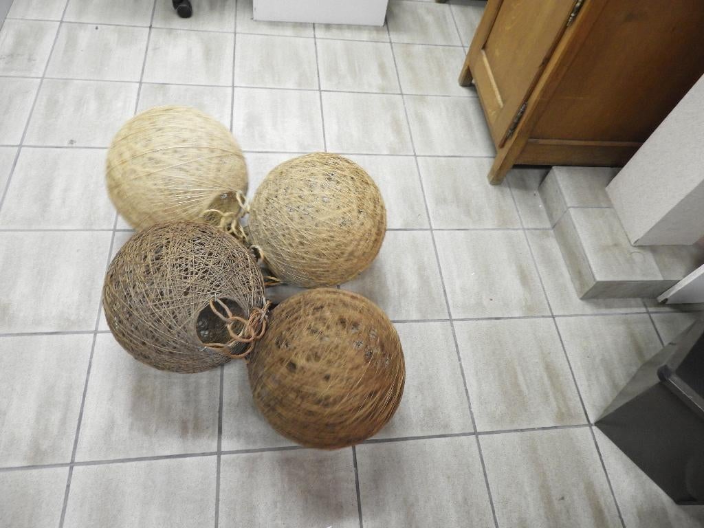 Boules en rafia, Enlèvement, Comme neuf, Autres matériaux