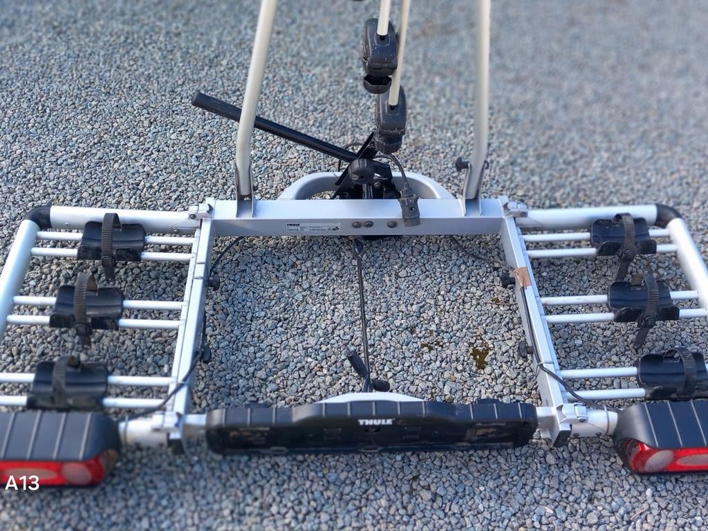 Thule Velo fietsenrek voor 3 elektrische fietsen', Ophalen, 3 fietsen of meer, Elektrische fiets, Nieuw