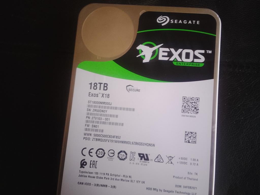 Exos x18 harde schijf van 18 TB, Ophalen, HDD