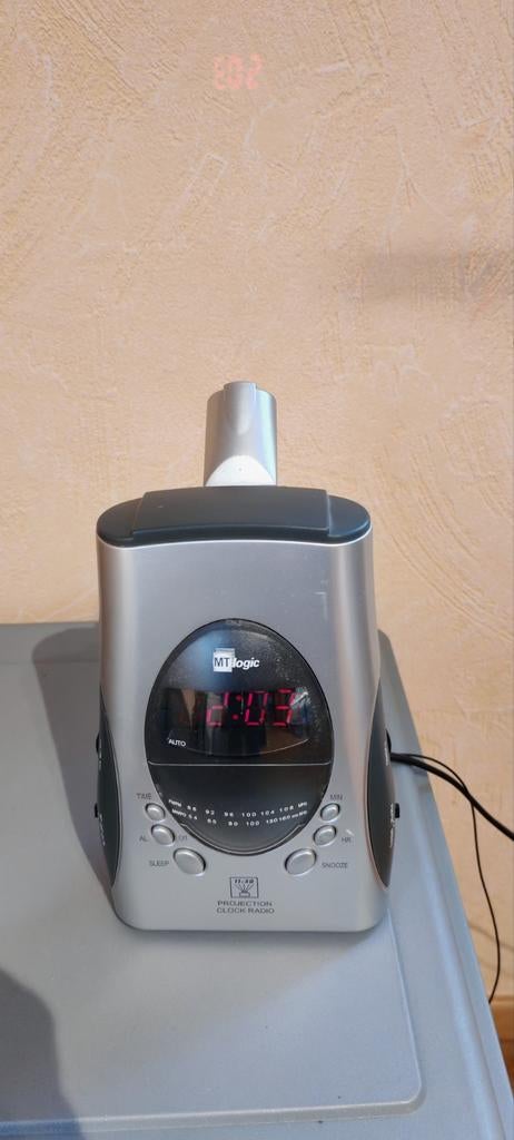 Radio réveil avec projection, Electroménager, Réveils, Enlèvement