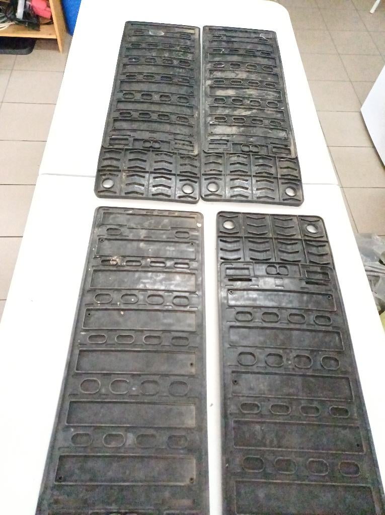 Rampes noires, matériau très léger, 4 pièces + diverses, Caravanes & Camping, Enlèvement, Utilisé