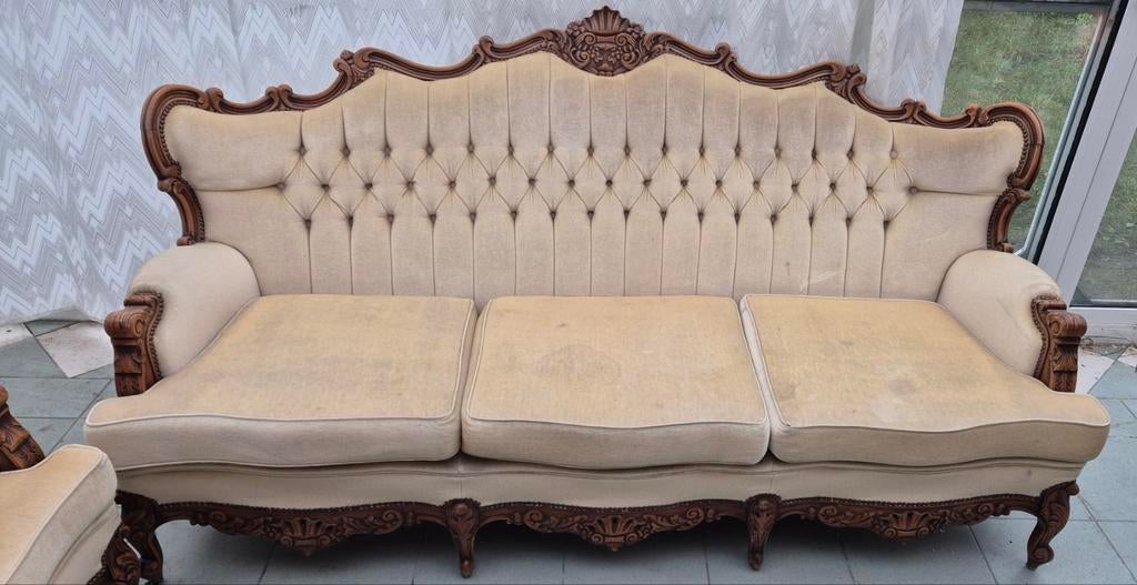 Antiek salon gerenoveerd, Ophalen