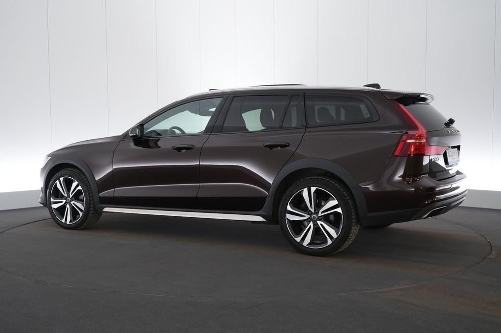 (2AMM189) VOLVO V60 CROSS COUNTRY, Autos, Cuir, Euro 6, Entreprise, Carnet d'entretien