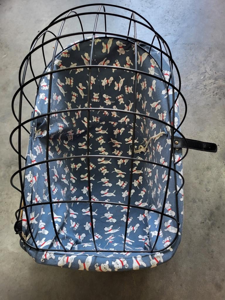 Hondenmand voor fiets, Ophalen