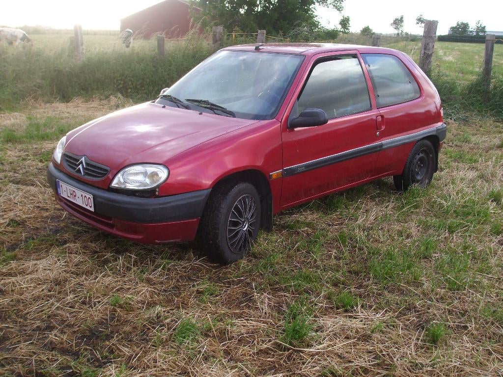 CITROEN SAXO / 1.1BENZINE / 2002 (SCHADE), Auto diversen, Ongevalwagen, Citroën, Handgeschakeld, Benzine, Rood, Ophalen