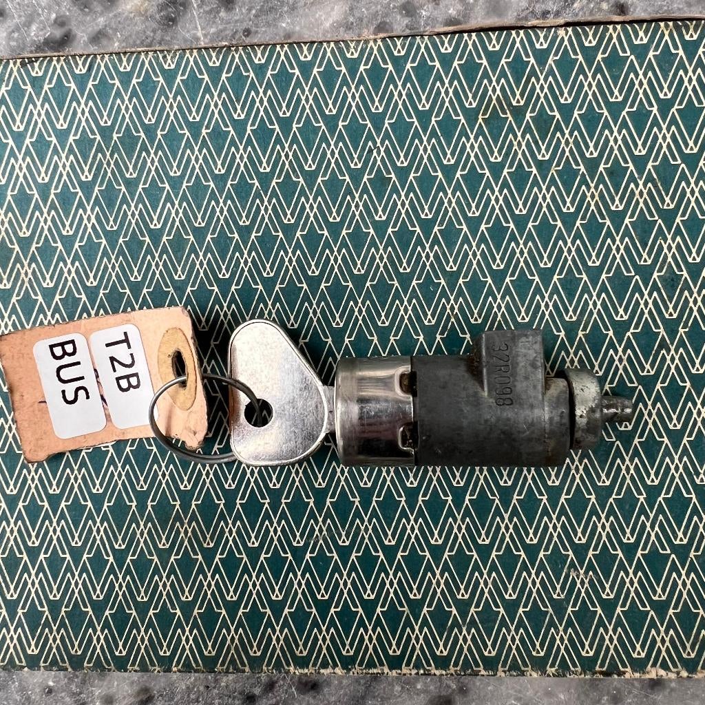 VW Bay Bus schuifdeurslotcilinder 74-79, Ophalen of Verzenden, Zo goed als nieuw