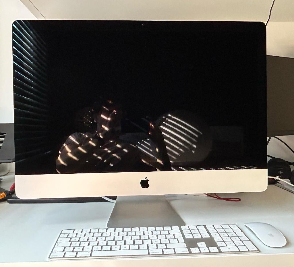 iMac 27 inch + Gator iMac tote voor iMac 27 inch, Computers en Software, Apple Desktops, Gebruikt, iMac, SSD, 3 tot 4 Ghz, 64 GB of meer