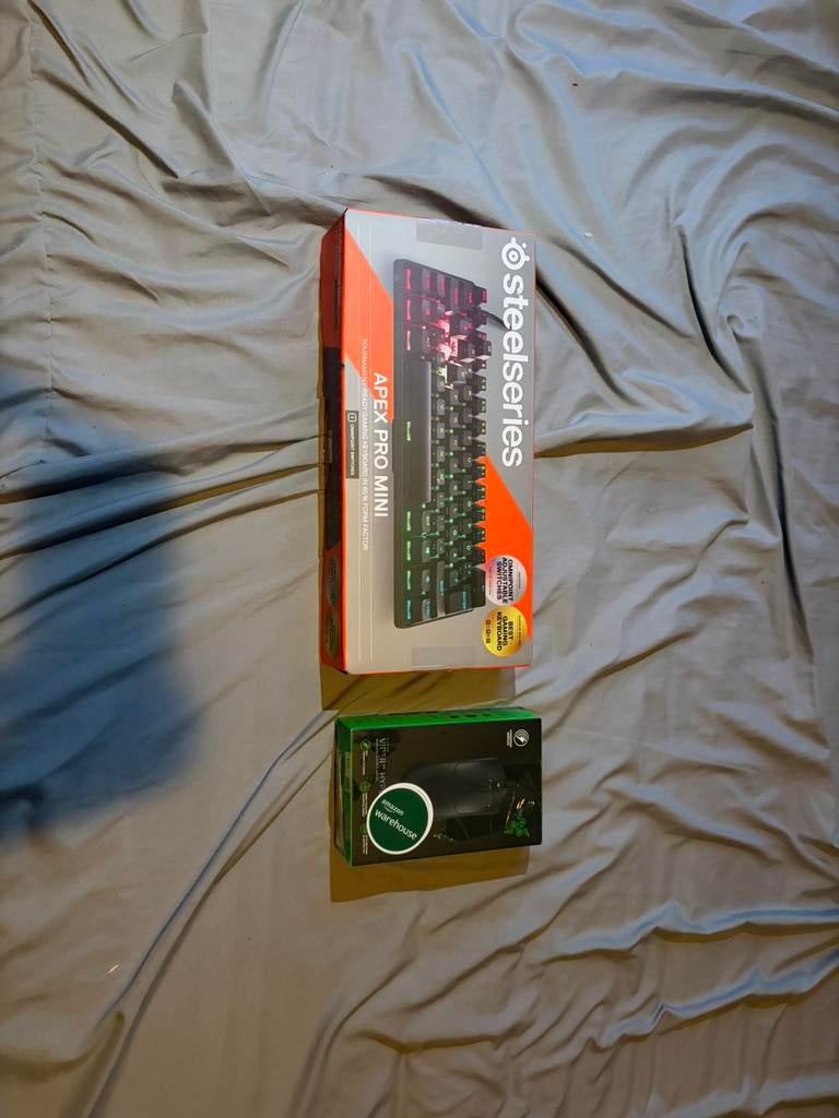 Clavier apex pro mini et souris razer hyoer speed, Computers en Software, Toetsenborden, Ophalen of Verzenden, Zo goed als nieuw