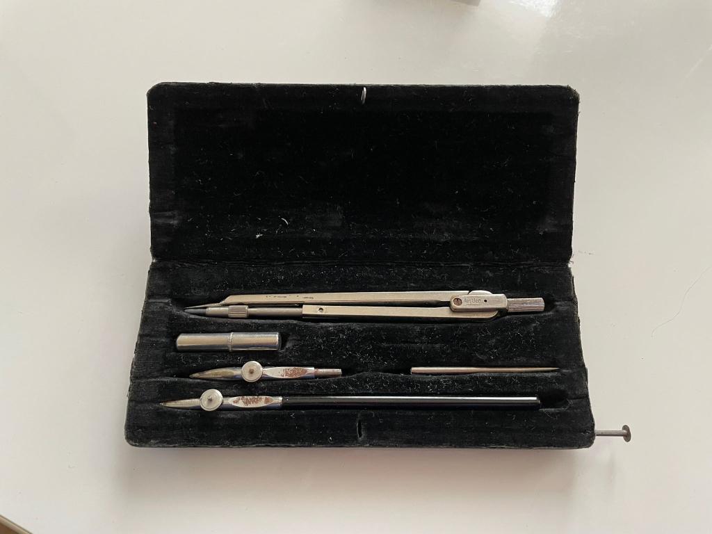 Ancienne COMPAS marque  NESTLER, Antiquités & Art, Enlèvement ou Envoi