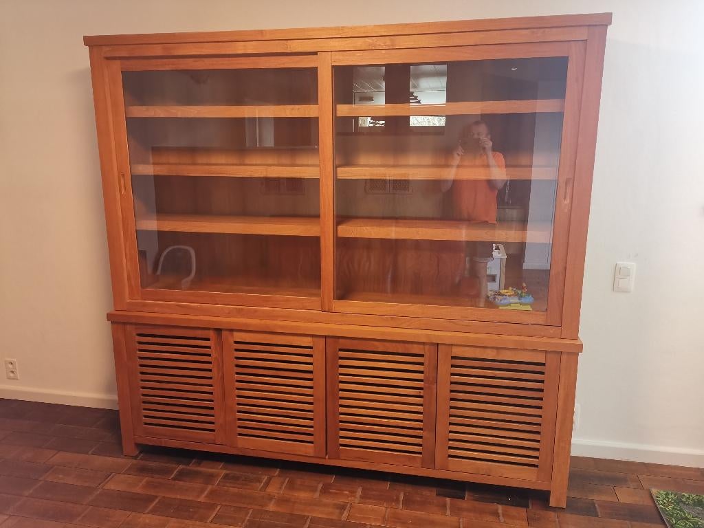 Vitrine en teck avec portes coulissantes en verre, Teck, 25 à 50 cm, 200 cm ou plus, Comme neuf