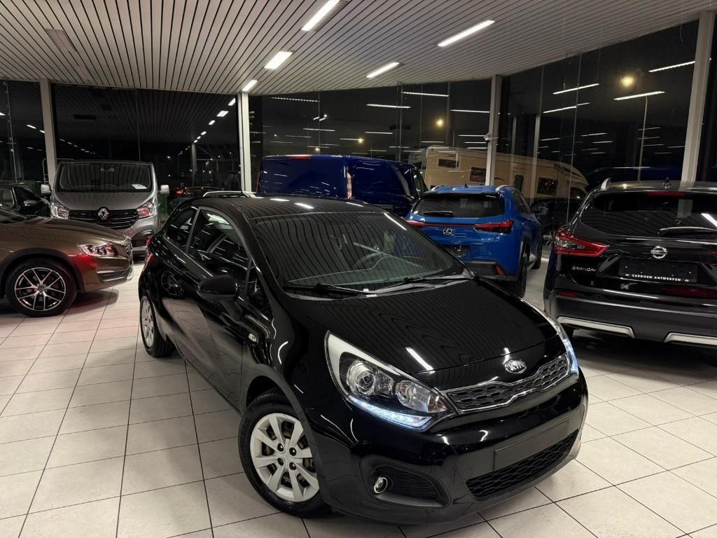 Kia New Rio 1.2i Essence 63kW Euro 5, Autos, Euro 5, Achat, Entreprise, Boîte manuelle