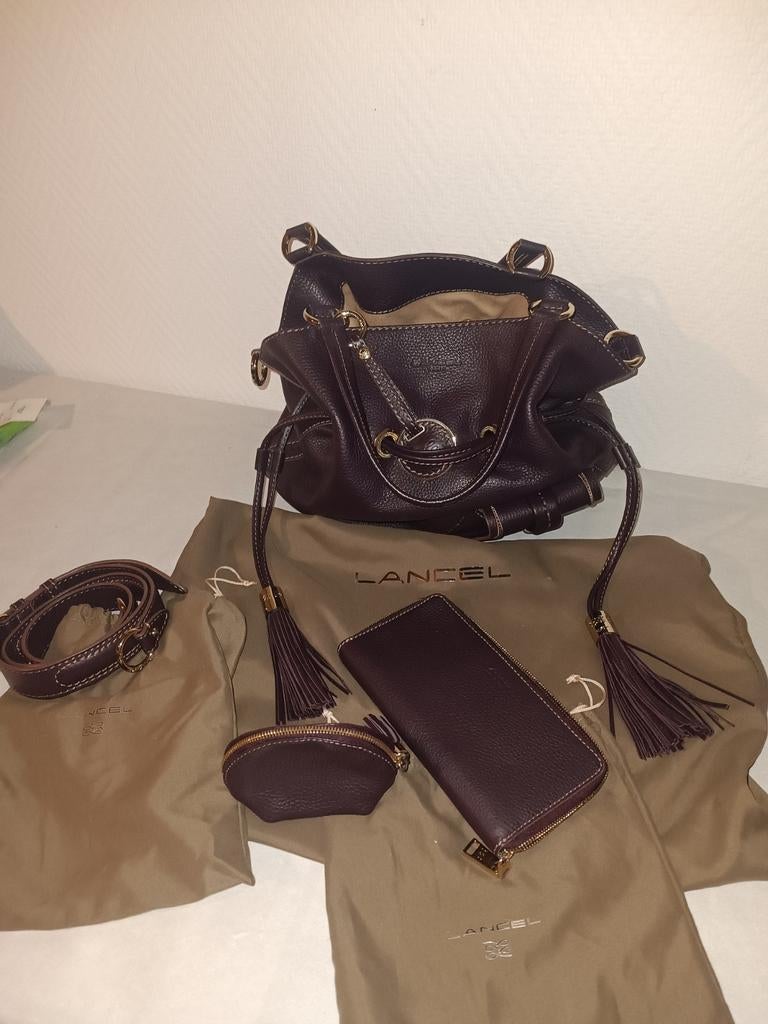 Lancel sac et accessoires + housse, Handtassen en Accessoires, Tassen | Damestassen, Ophalen