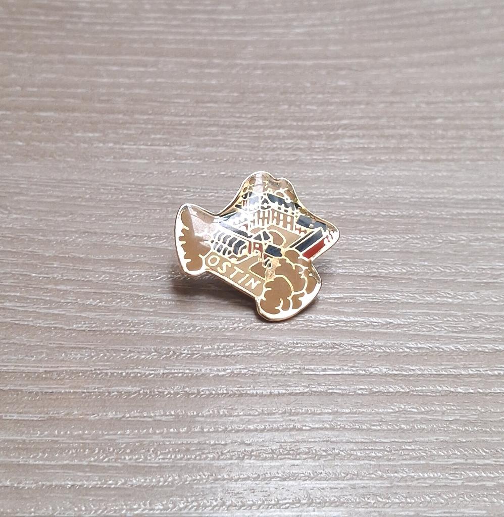 PIN - OSTIN - CHATEAU D'OSTIN - LA BRUYERE, Envoi, Utilisé, Ville ou Campagne, Insigne ou Pin's