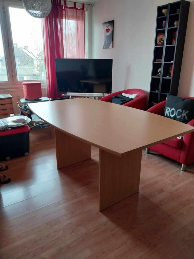 Table 171cm de Longueur, 81cm de large, Ophalen