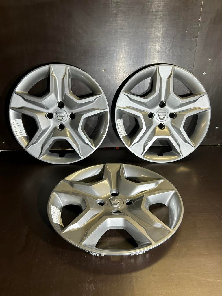 3 originele Dacia Sandero Dokker jogger 16" wieldoppen, Ophalen of Verzenden, Zo goed als nieuw