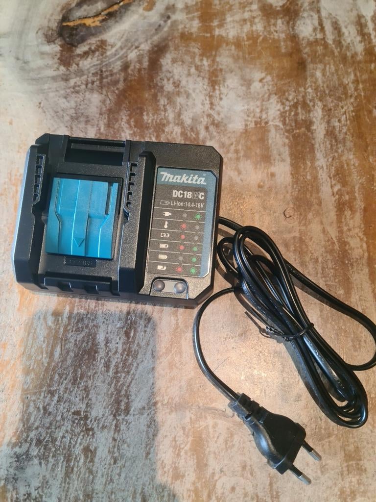 Chargeur de batterie Makita DC18WC, Enlèvement ou Envoi