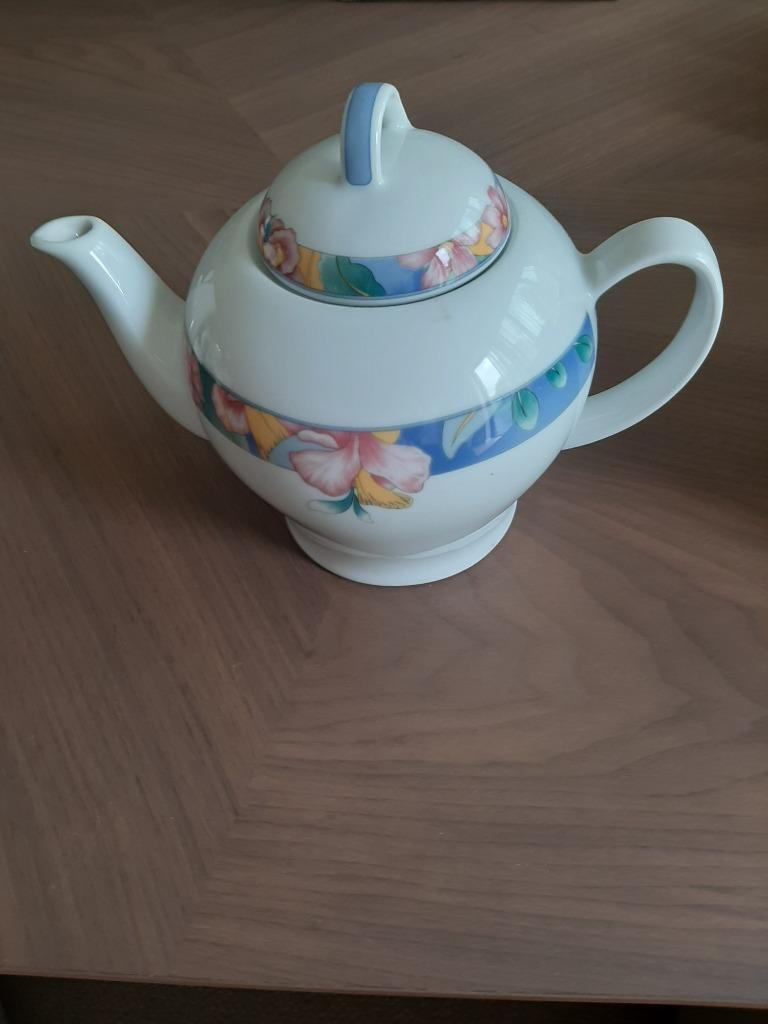 Tof porseleinen theepotje "bloemen", Ophalen of Verzenden, Nieuw, Overige typen