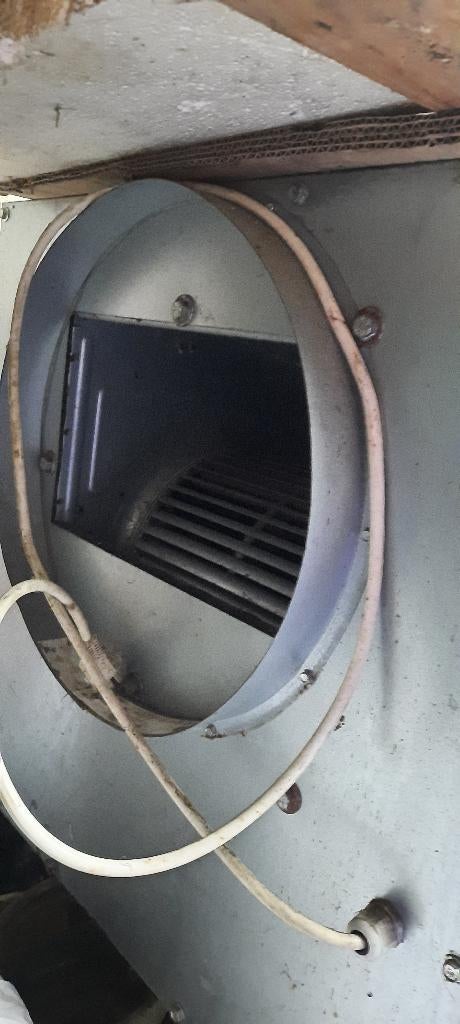 Metalen afzuiging box, Ophalen