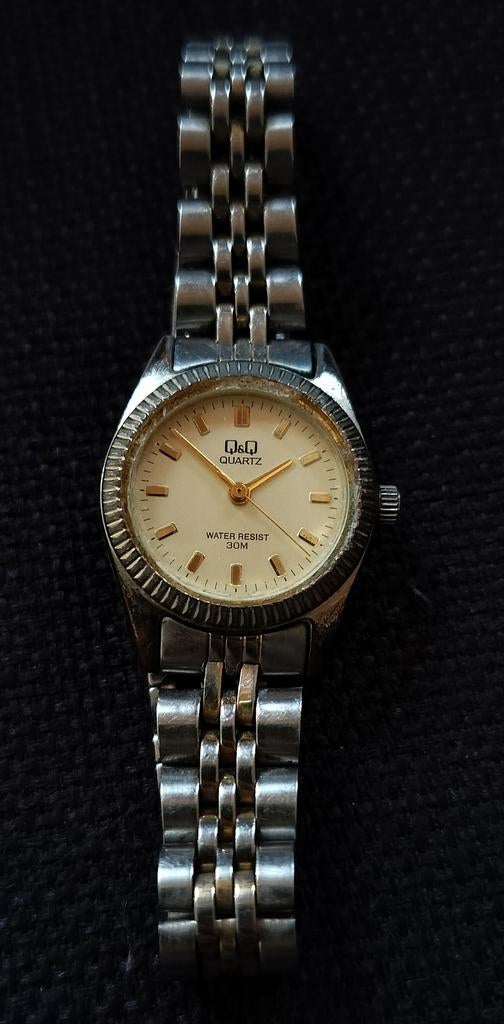 Montre Q&Q pour femme, montre à mécanisme à quartz de qualit, Enlèvement ou Envoi