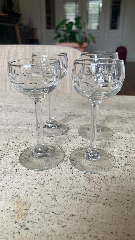 4 oude druppelglazen - gesneden, Zo goed als nieuw