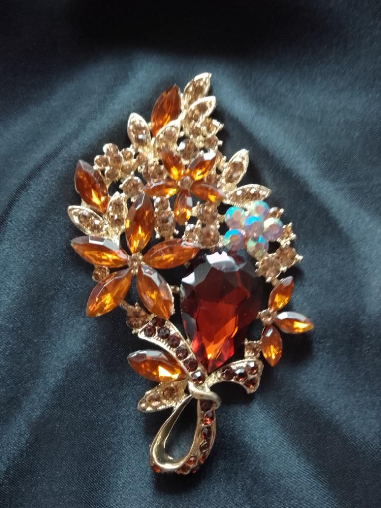 Belle broche vintage en métal +- 10 cm, Bijoux, Sacs & Beauté, Bijoux anciens, Envoi, Broche