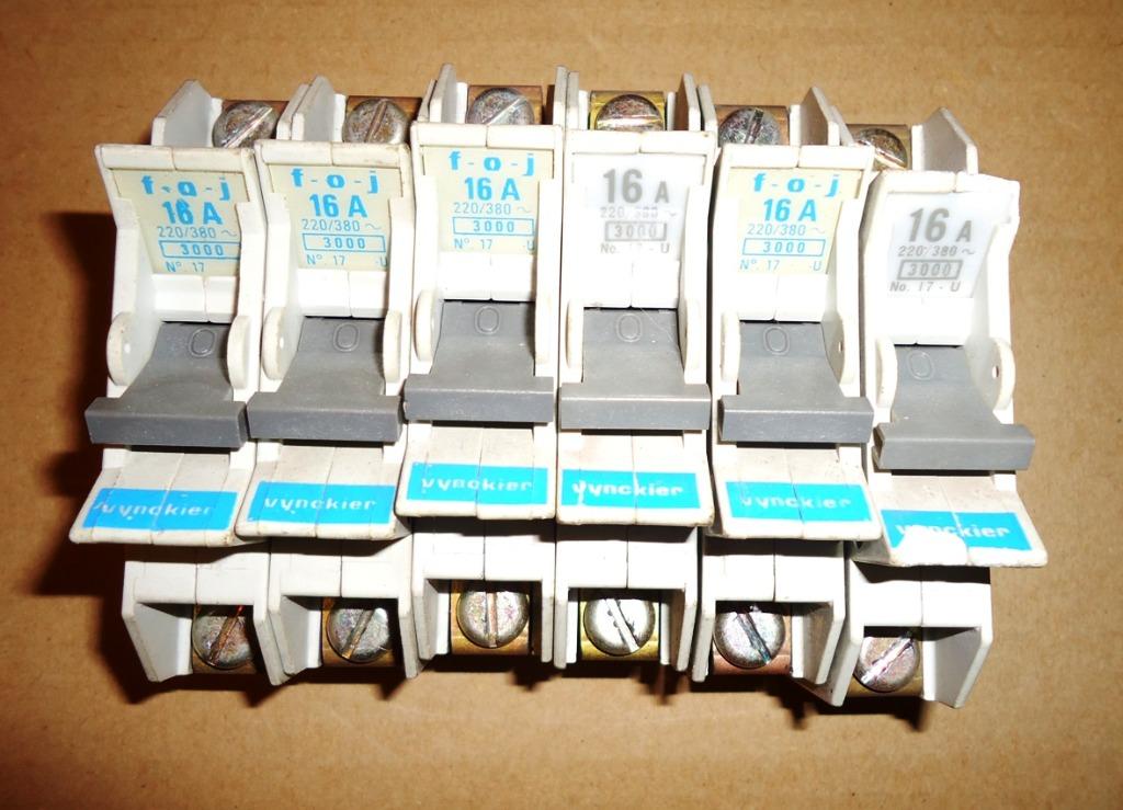 Fusibles 16A, Enlèvement, Comme neuf