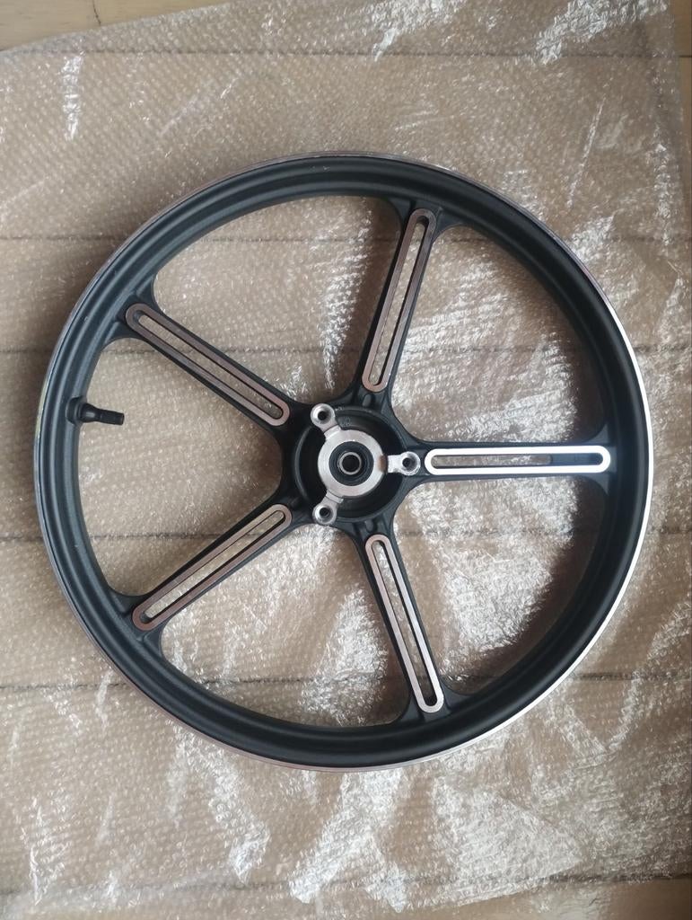 Voorwiel Super Soco TS, Fietsen en Brommers, Brommeronderdelen | Algemeen, Zo goed als nieuw, Overige typen, Ophalen
