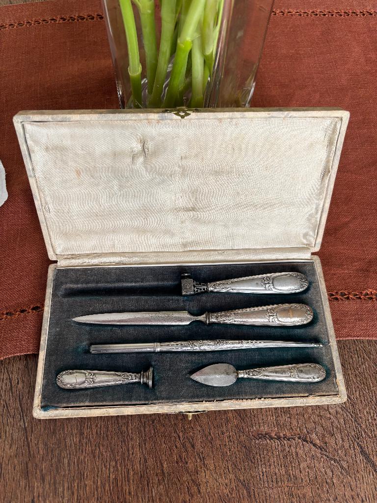 Nécessaire d'écriture 1900, Antiquités & Art, Enlèvement