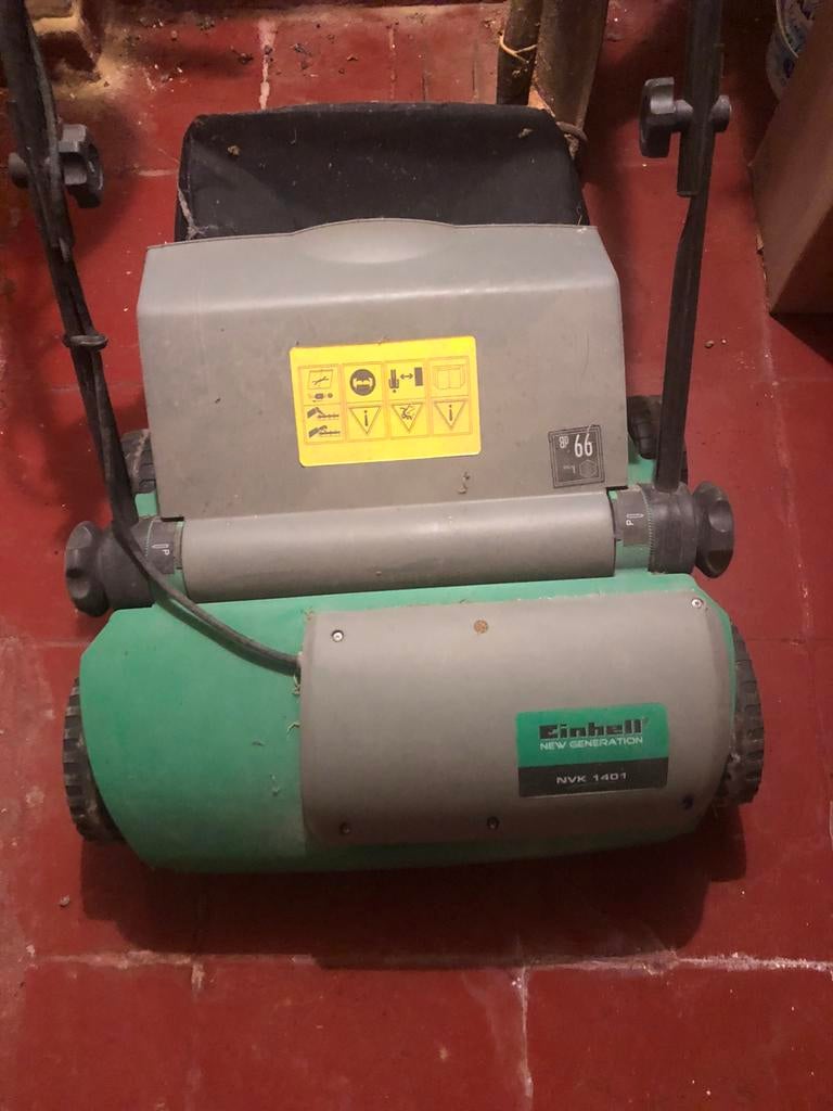 Verticuteermachine, Tuin en Terras, Ophalen, Zo goed als nieuw